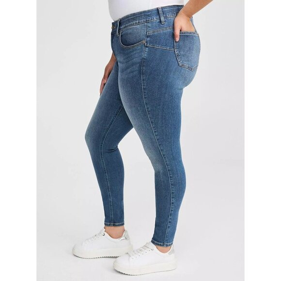 Torrid Bombshell Skinny Premium Stretch Jeans 26R Medium Wash 5-Pocket Style - Picture 3 of 16